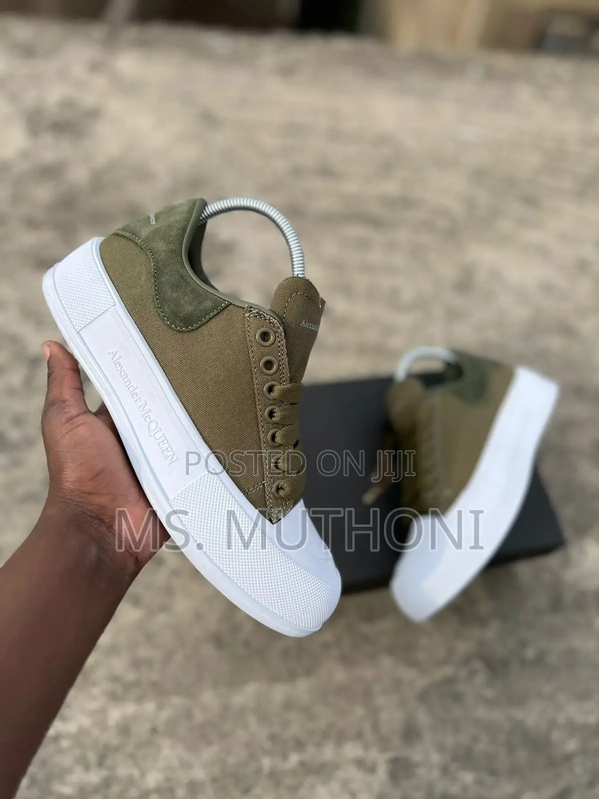*Alexander McQueen * _37 38 39 40 41 42_ *Quality _