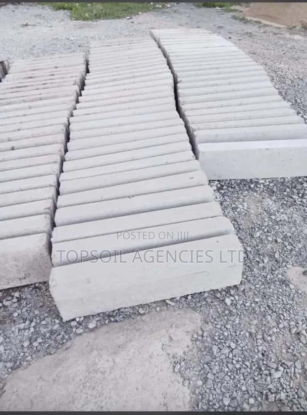 Road Kerbs for Road Borderline