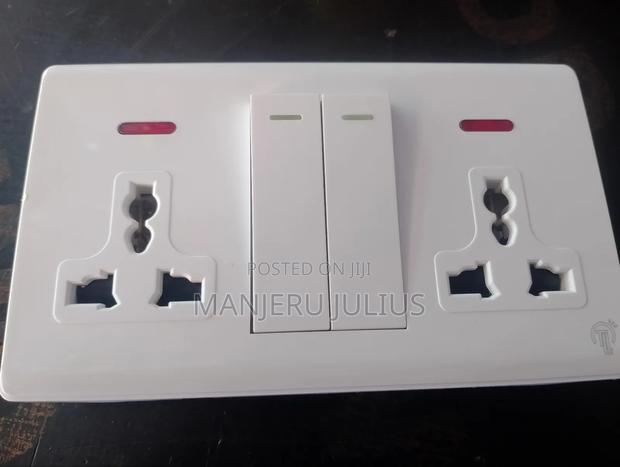 13amps Universal Twin Socket
