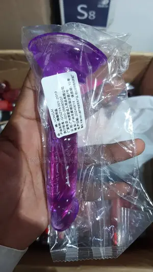 Slim 15cm Dildo Sex Toy for Women With Suction Cup