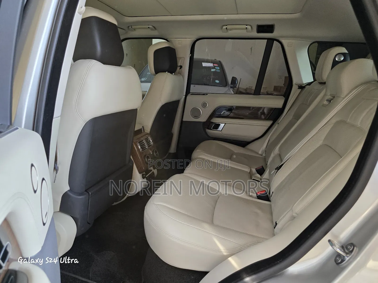 Land Rover Range Rover Vogue 2020 Gold