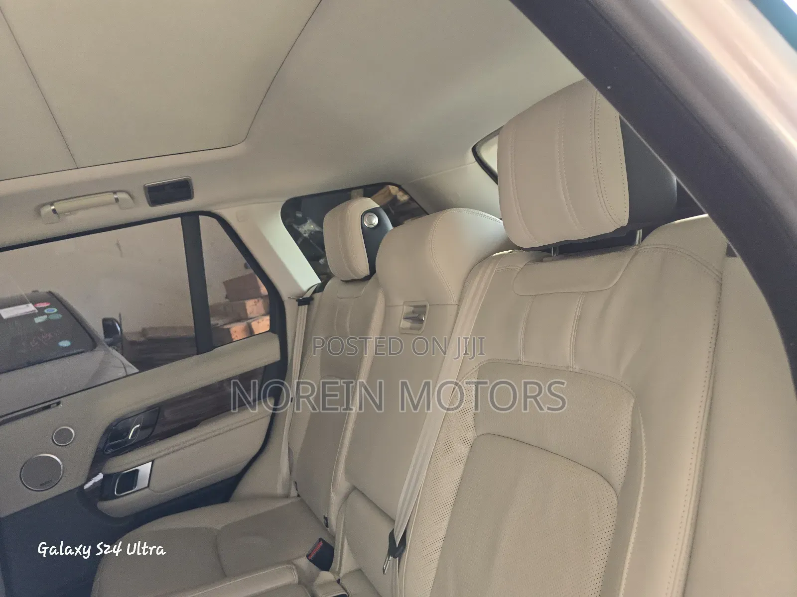 Land Rover Range Rover Vogue 2020 Gold