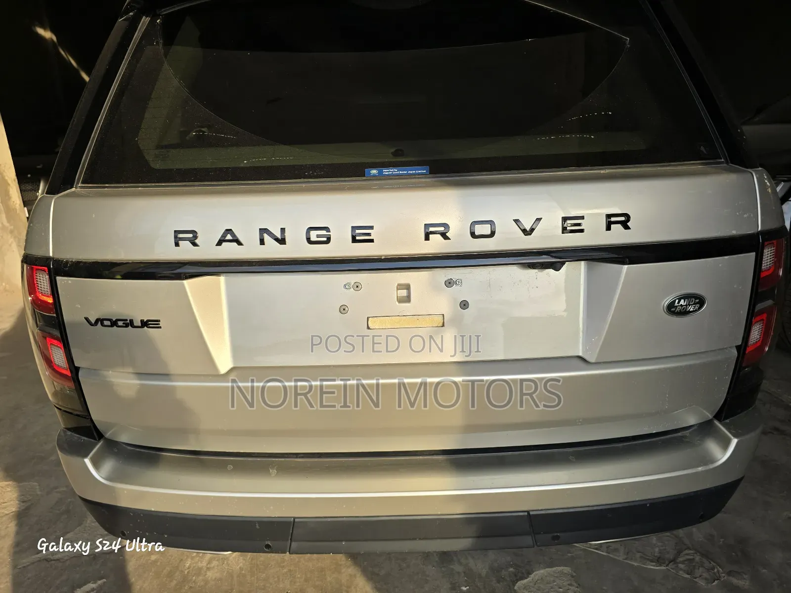 Land Rover Range Rover Vogue 2020 Gold