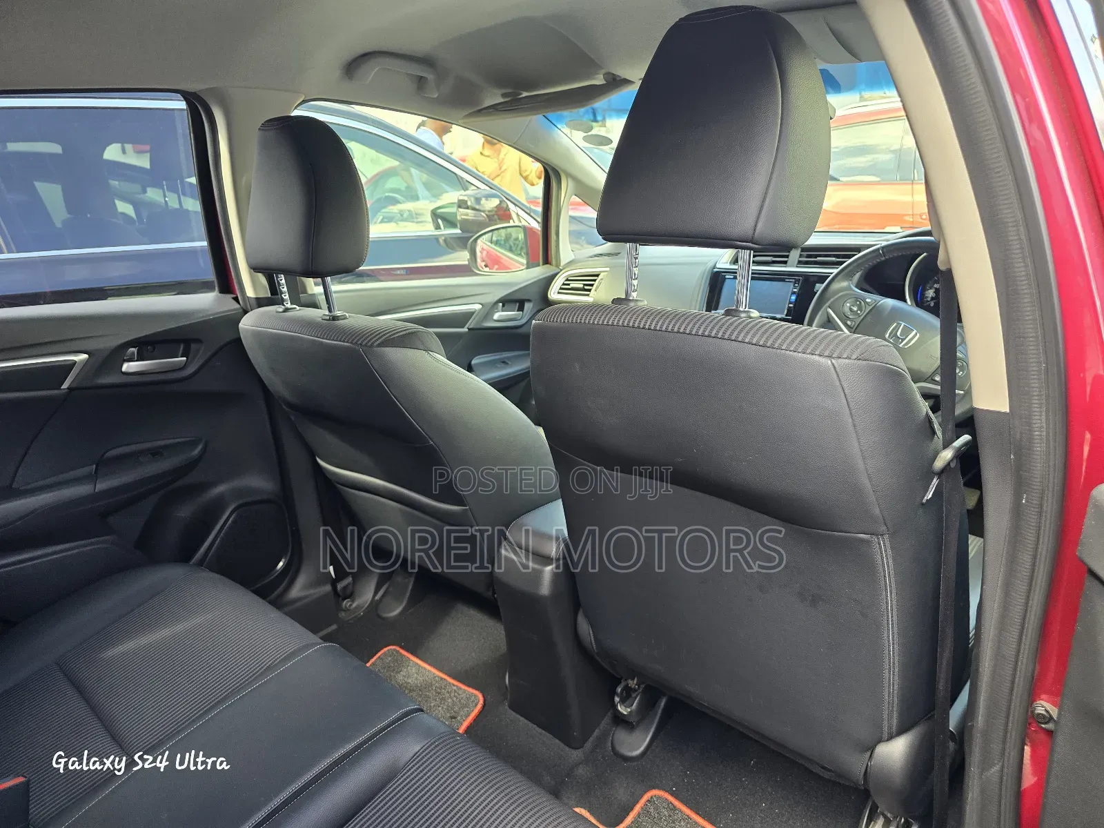 Honda Fit 2018 Pink