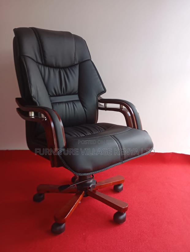 Super Executive Office Chair - main view