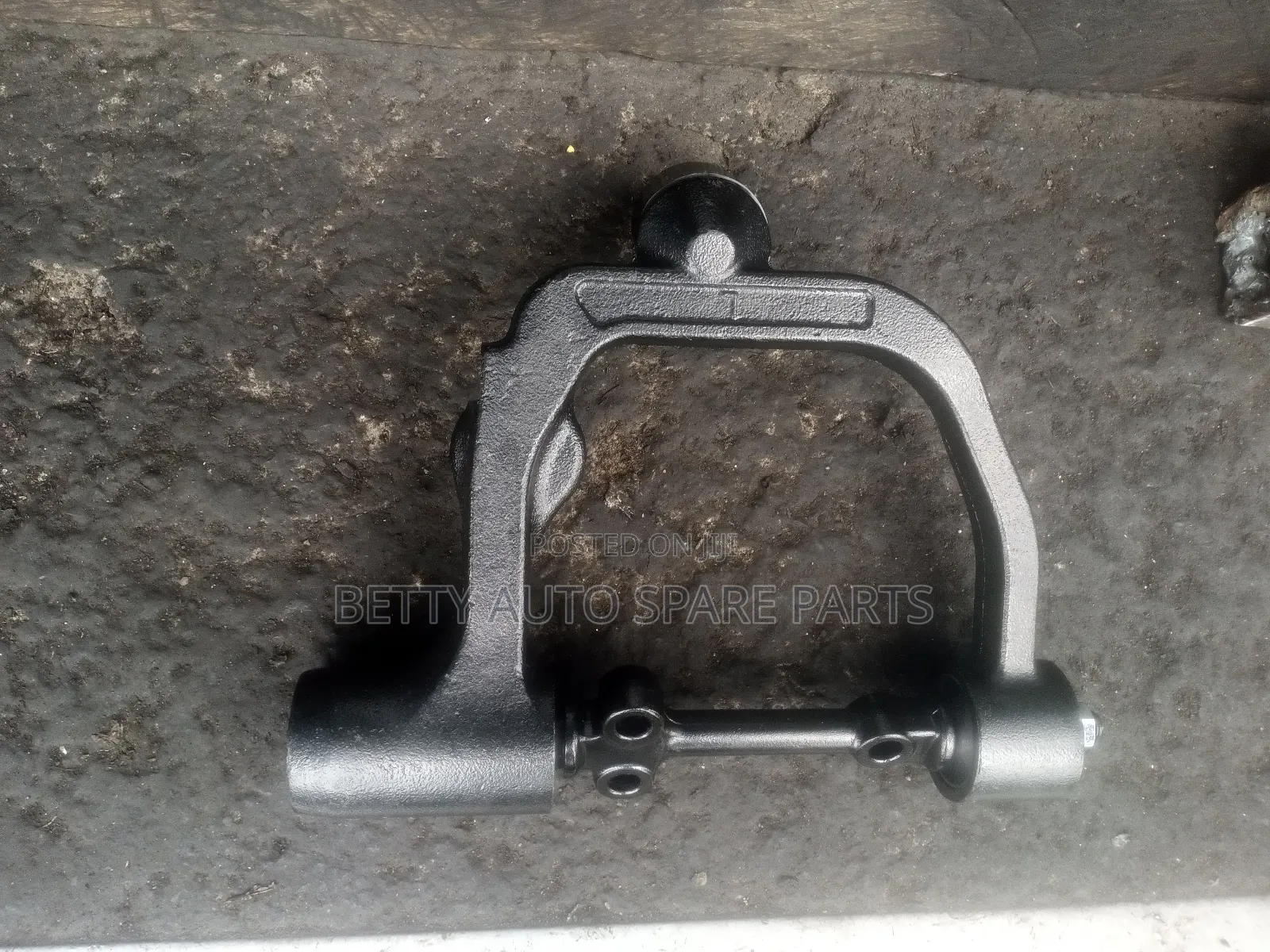 Nissan Caravan Upper Arms