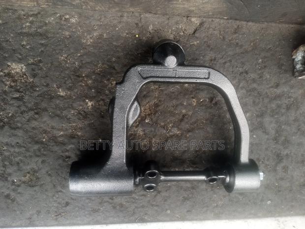 Nissan Caravan Upper Arms - thumbnail 2