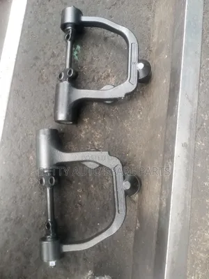 Nissan Caravan Upper Arms