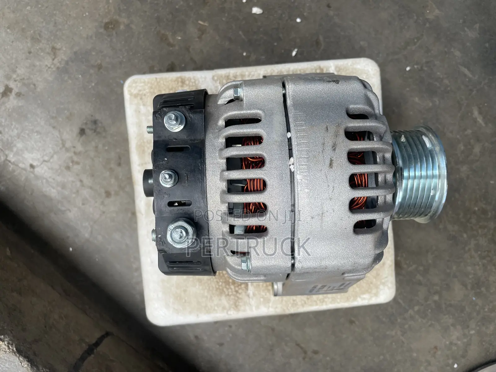 Vg1560090011 Generator/Alternator Sino-Howo/Faw 28.5v/55a