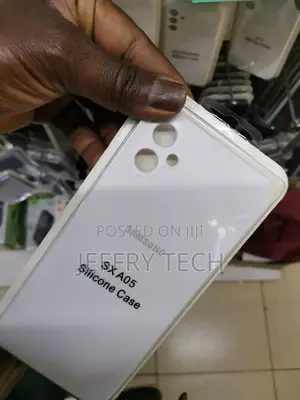 Samsung A05 Case Silicone Liquid White, Soft Smooth Tou