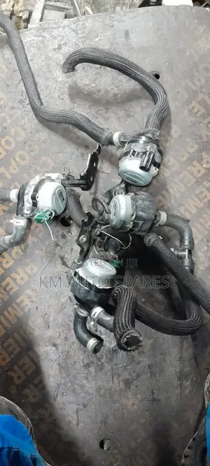 Nissan Note Hybrid Inverter Coolant Water Pump.