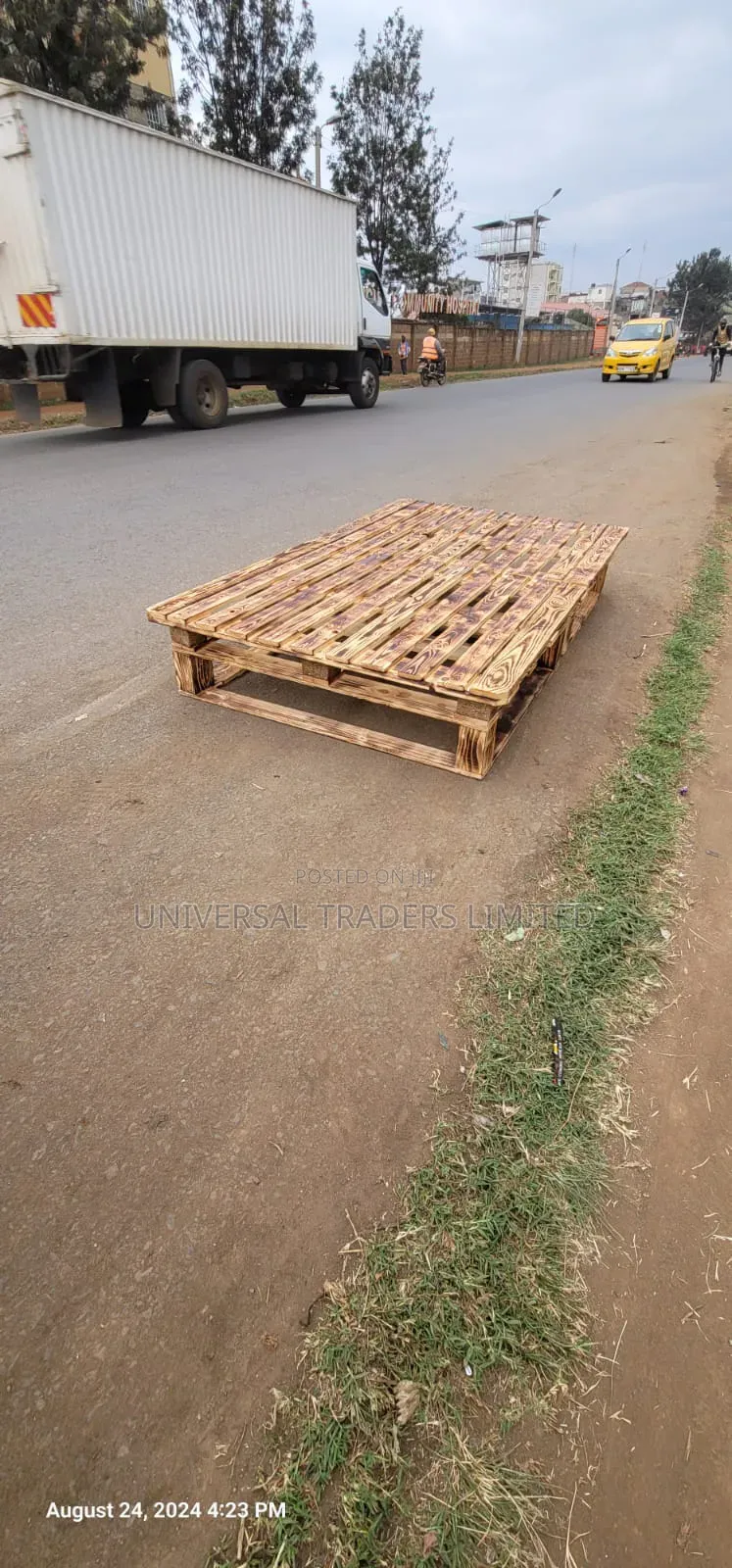 Pallet Bed - 4 X 6 Raised Bed
