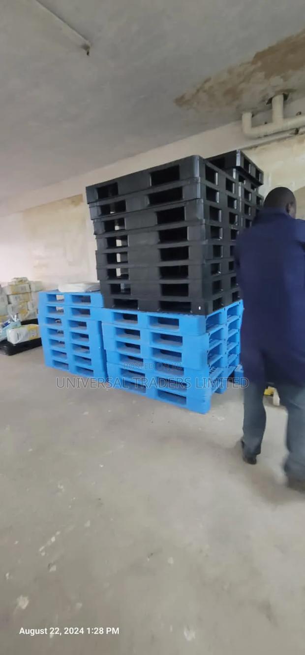 Plastic Pallets -;Strong Heavy Duty
