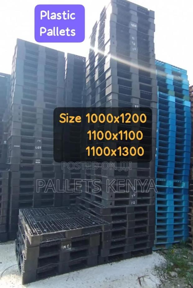 Plastic Pallets - Different Sizes