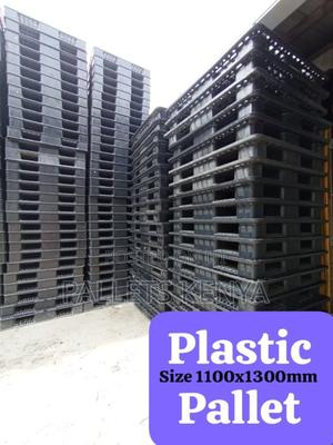 Plastic Pallets Size 1300x1100x150mm - thumbnail 2