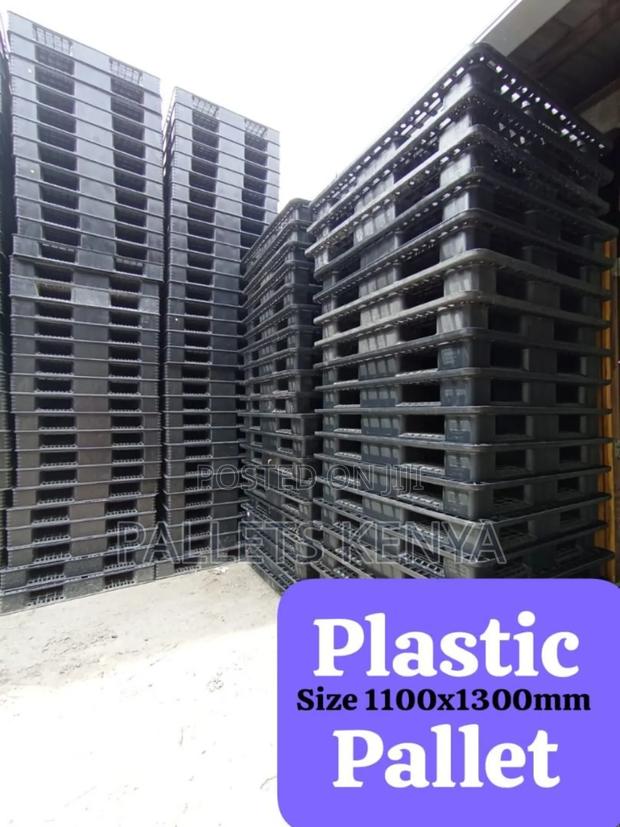 Plastic Pallets Size 1300x1100x150mm - main view