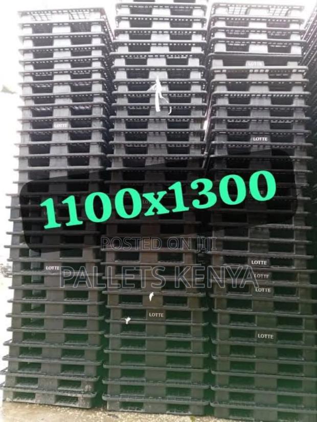 New Plastic Pallets - 1100x1300x150 Mm