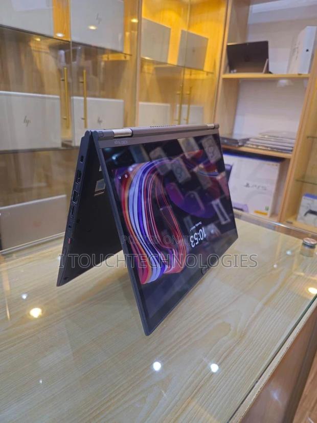 Laptop Lenovo ThinkPad X380 Yoga 8GB Intel Core I5 SSD 256GB