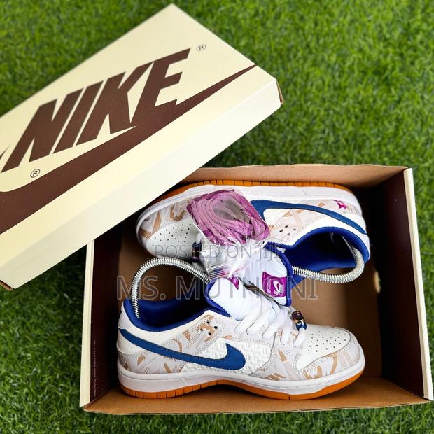 Authentic Quality Nike SB Dunk Low Pro "Raysaa Leal" - thumbnail 5