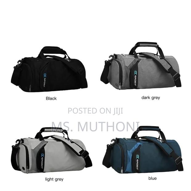 Large Duffle Bag With a Shoe Compartment - thumbnail 5