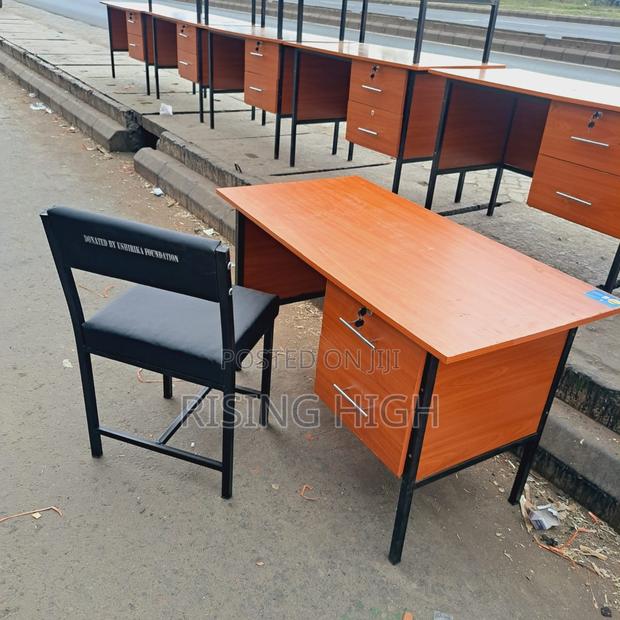 Classroom Desk and Chair - main view