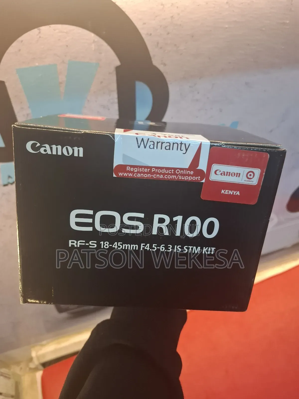 Canon Eos R100 Mirrorless Camera With 18-45mm Lens