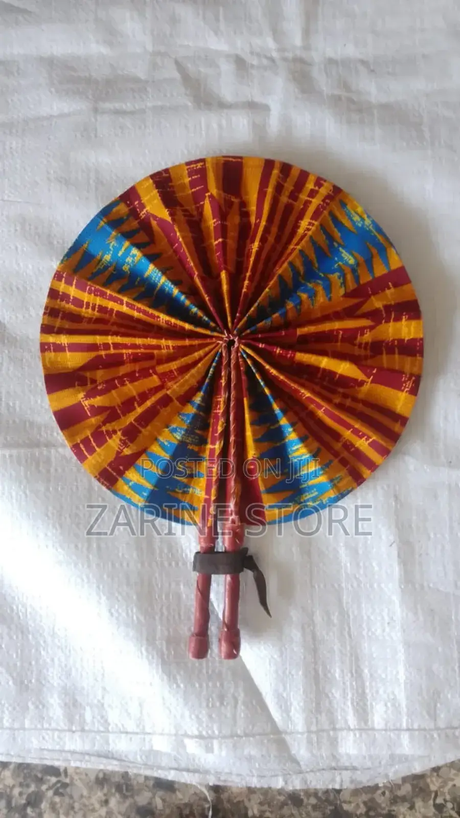 Handheld Cooling Fan Is Portable and Easy to Hold With Hand