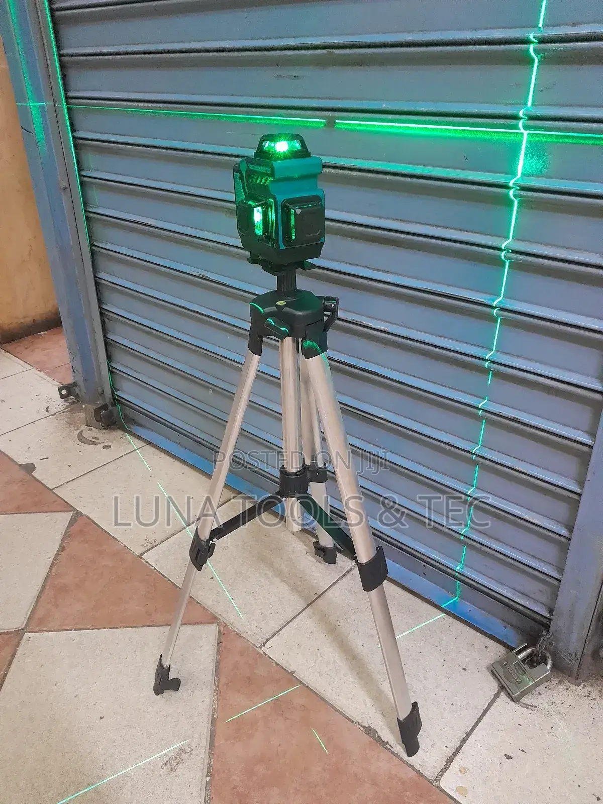 Automatic Laser Level 60m Range Auto.