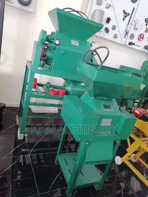 Maize Flour Roller Mill With 20hp Motor 1000kg/Hr Production