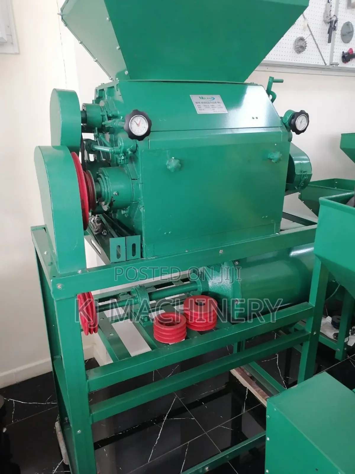 Maize Flour Roller Mill With 20hp Motor 1000kg/Hr Production