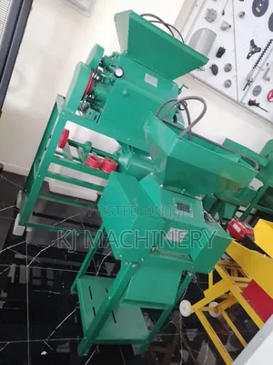 Maize Flour Roller Mill With 20hp Motor 1000kg/Hr Production