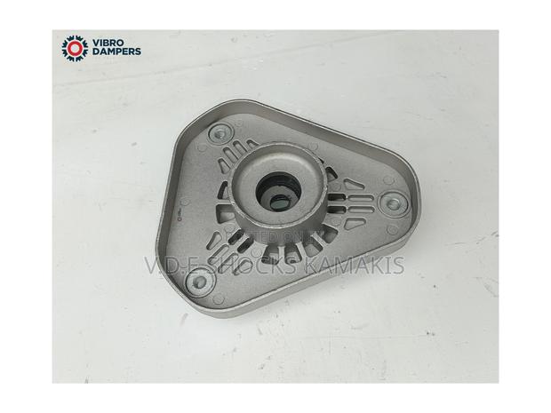 Meredes W212 Front Shock Mounting - thumbnail 2