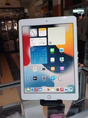 Apple iPad Pro 32 GB Silver - main view