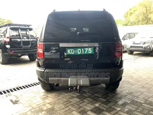 Toyota Land Cruiser 2024 Black
