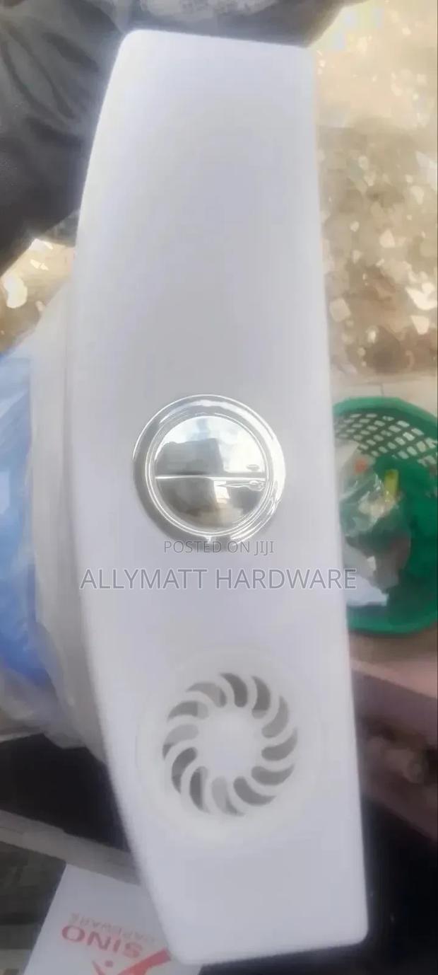 Water Top Flush Cistern - thumbnail 4