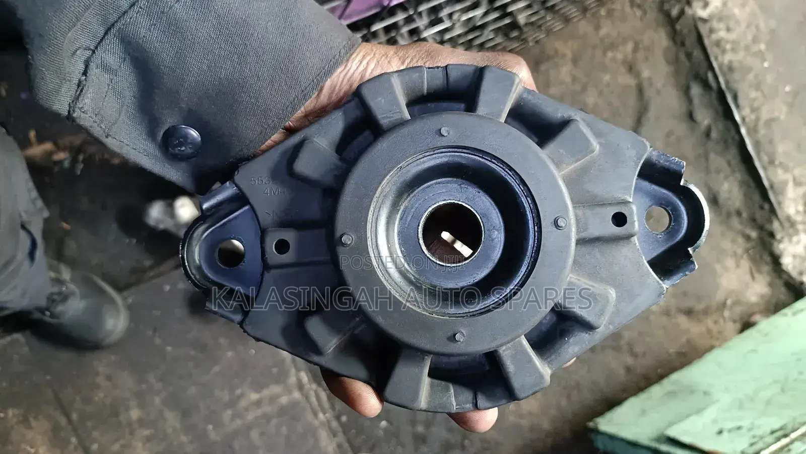 Nissan Sunny B15 Shock Mounting