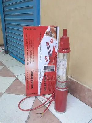 Aquapond Solar Submersible Water Pump 24V 50m Head.
