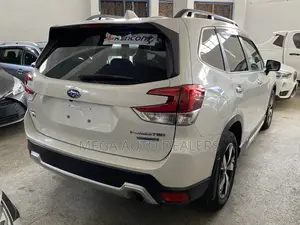 Subaru Forester 2018 White