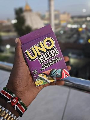 Uno Flip Card Game - thumbnail 2