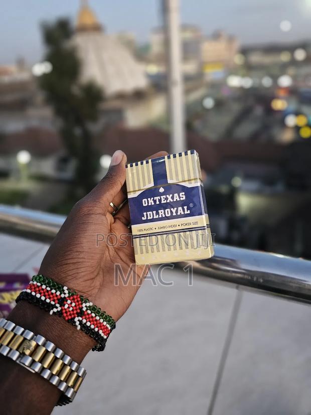 Plastic Long Lasting Poker Cards - thumbnail 3