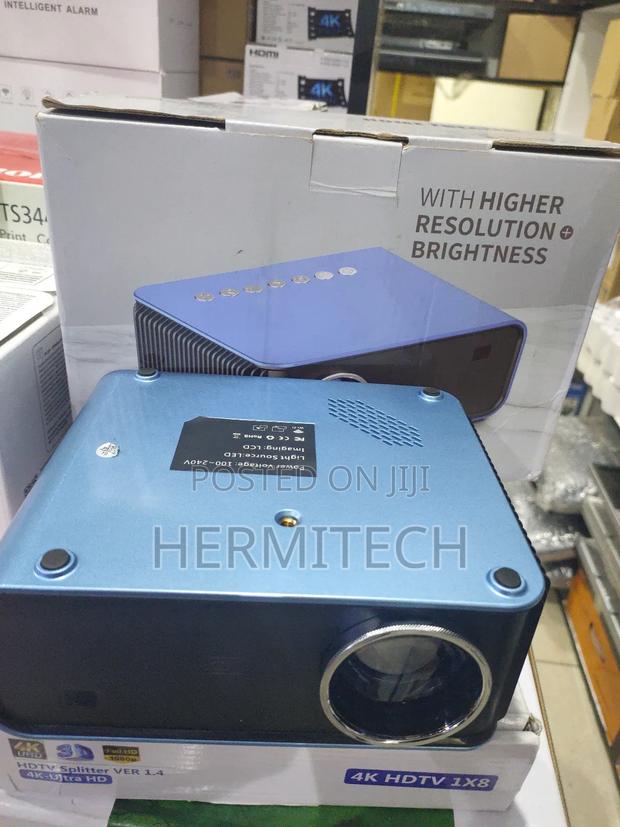 T4 With Higher Resolution Brightness Projector - main view