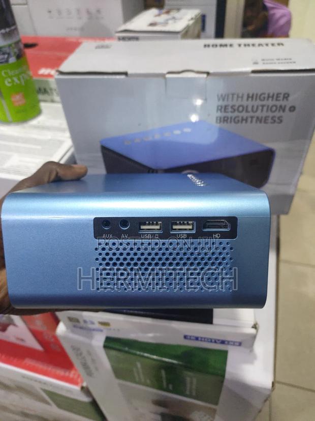 T4 With Higher Resolution Brightness Projector - thumbnail 3