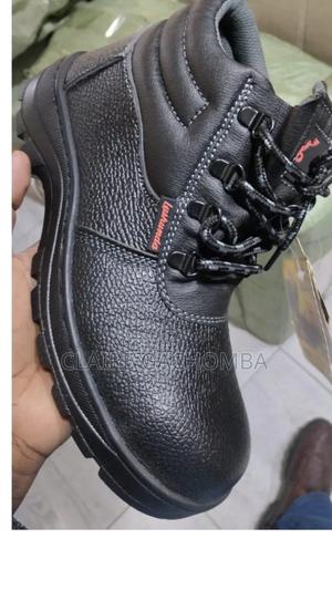 Brand New Black Safety Boots Size 40-46 - thumbnail 2