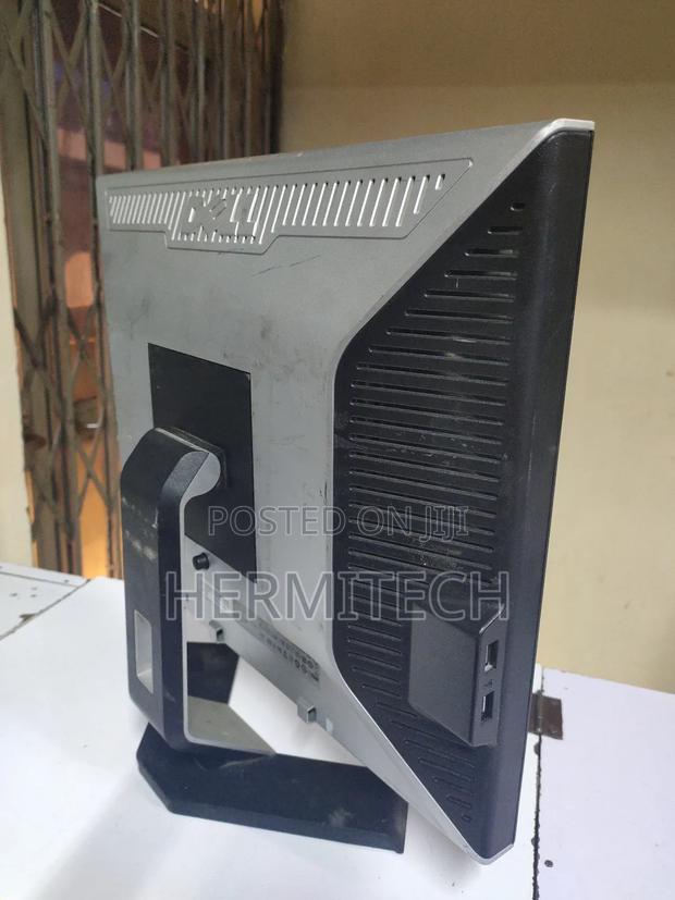 Dell 19 Inches Square Monitor - thumbnail 3