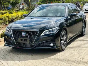 Toyota Crown 2018 Black