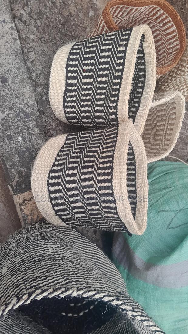 8 Inches Baskets in Black and White - main view