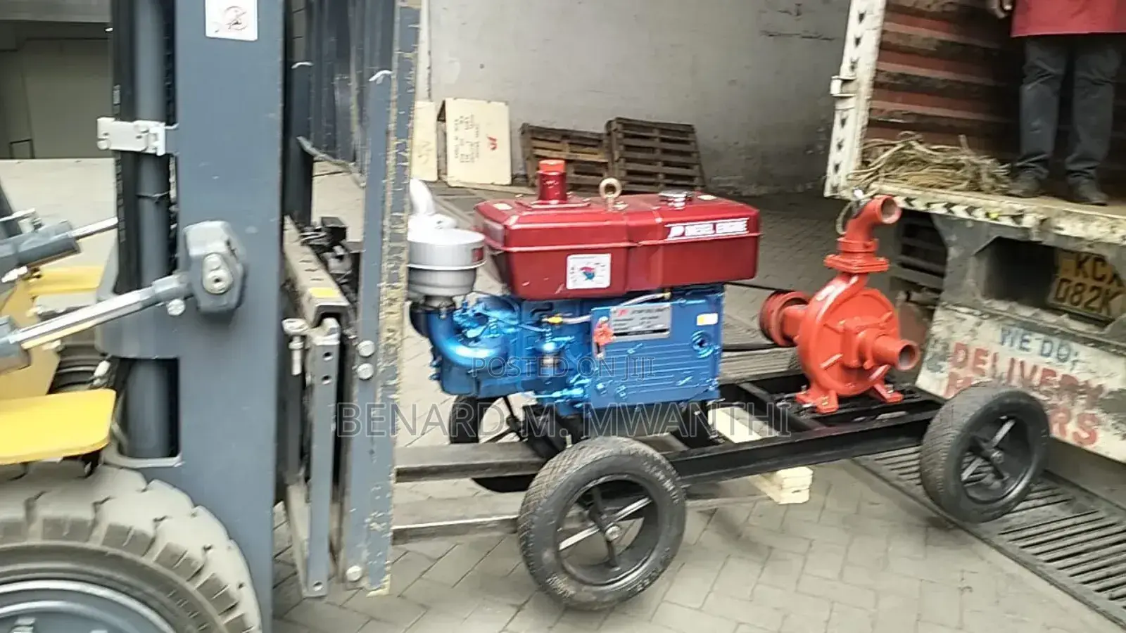 Waterpump With Engine