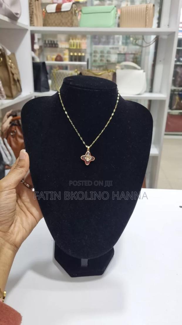 Pink Star Necklace - thumbnail 2