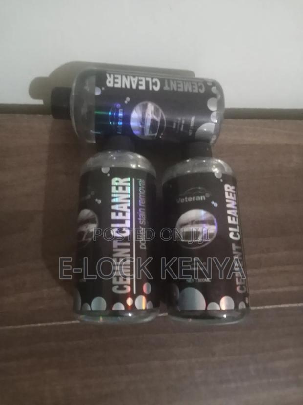Stubborn Stain Cleaner for Cars