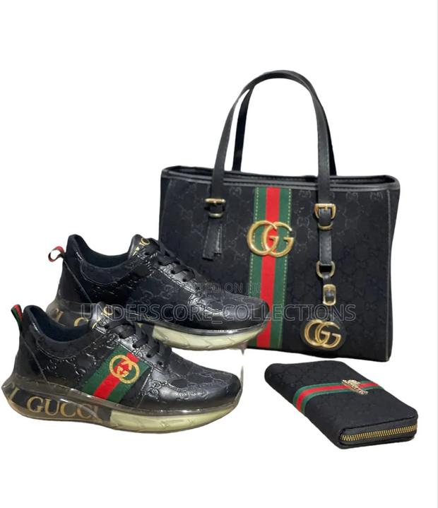 Executive Shoe and Bag Matching Game - main view